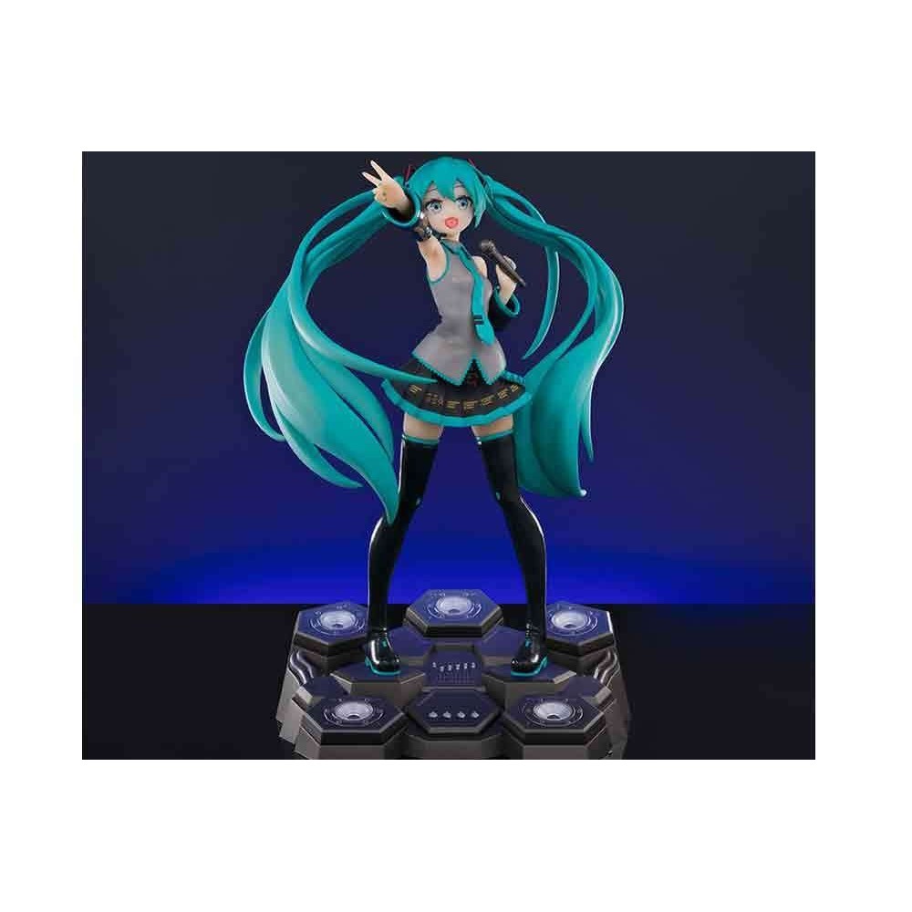 ABYSTYLE VOCALOID HATSUNE MIKU SUPER FIGURE COLLECTION SFC PVC STATUE