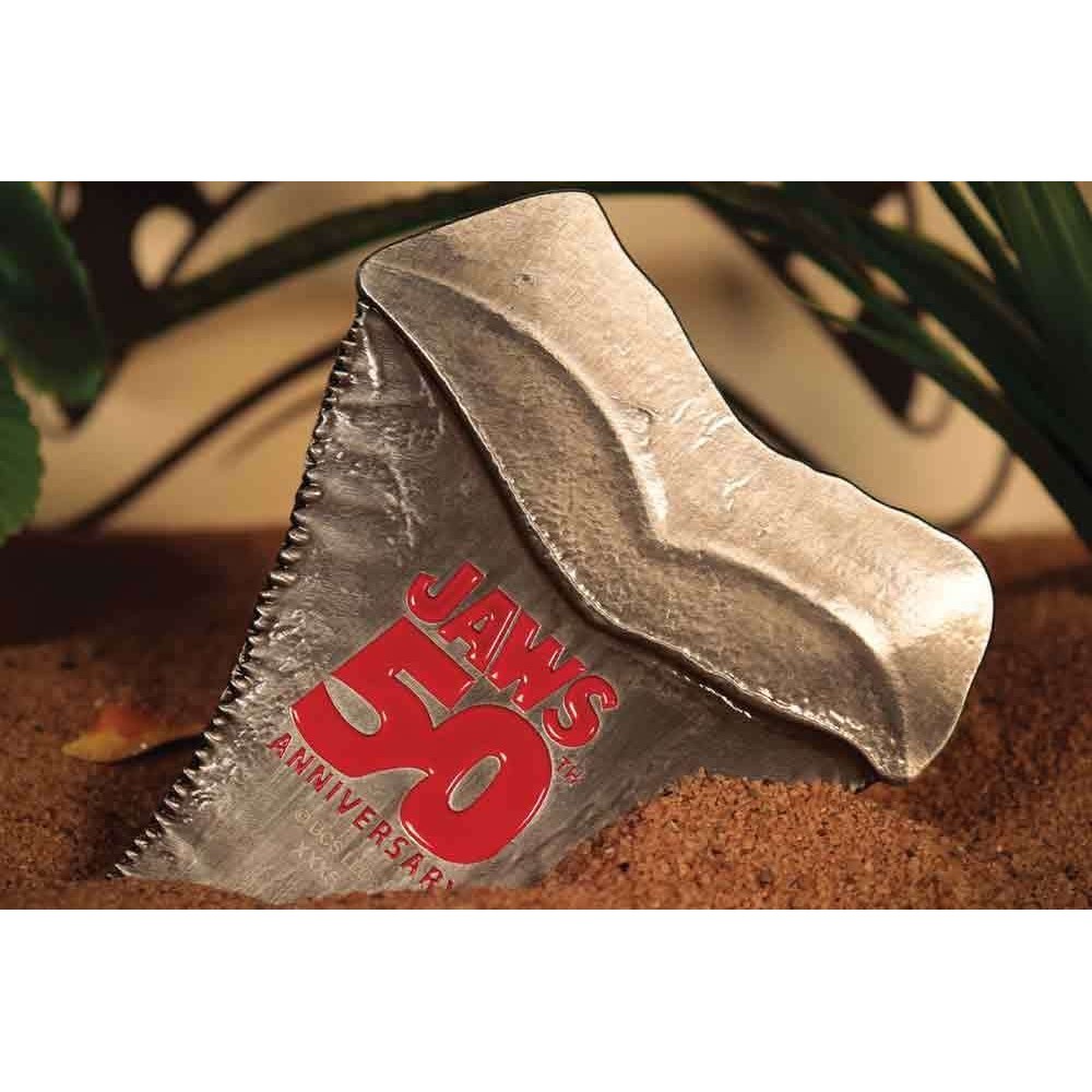 JAWS LO SQUALO 50TH ANNIVERSARY SHARK TOOTH MEDALLION REPLICA FANATTIK