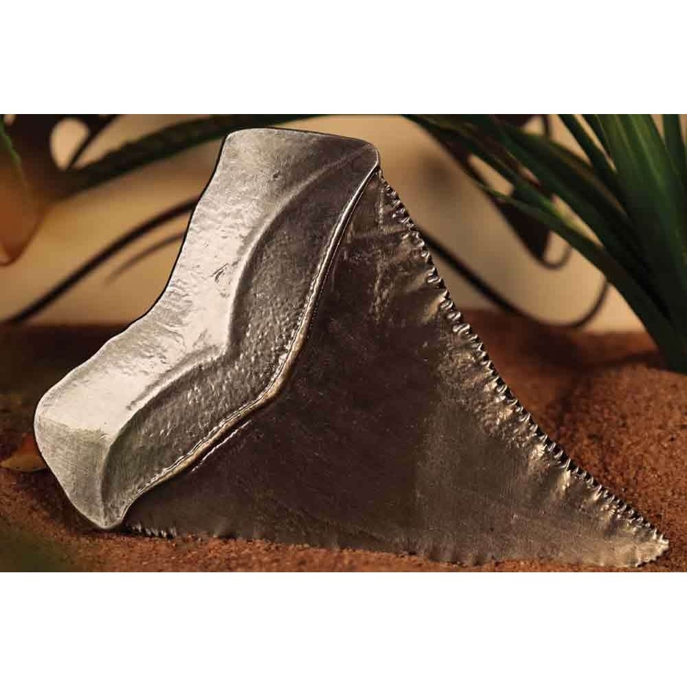 JAWS LO SQUALO 50TH ANNIVERSARY SHARK TOOTH MEDALLION REPLICA FANATTIK