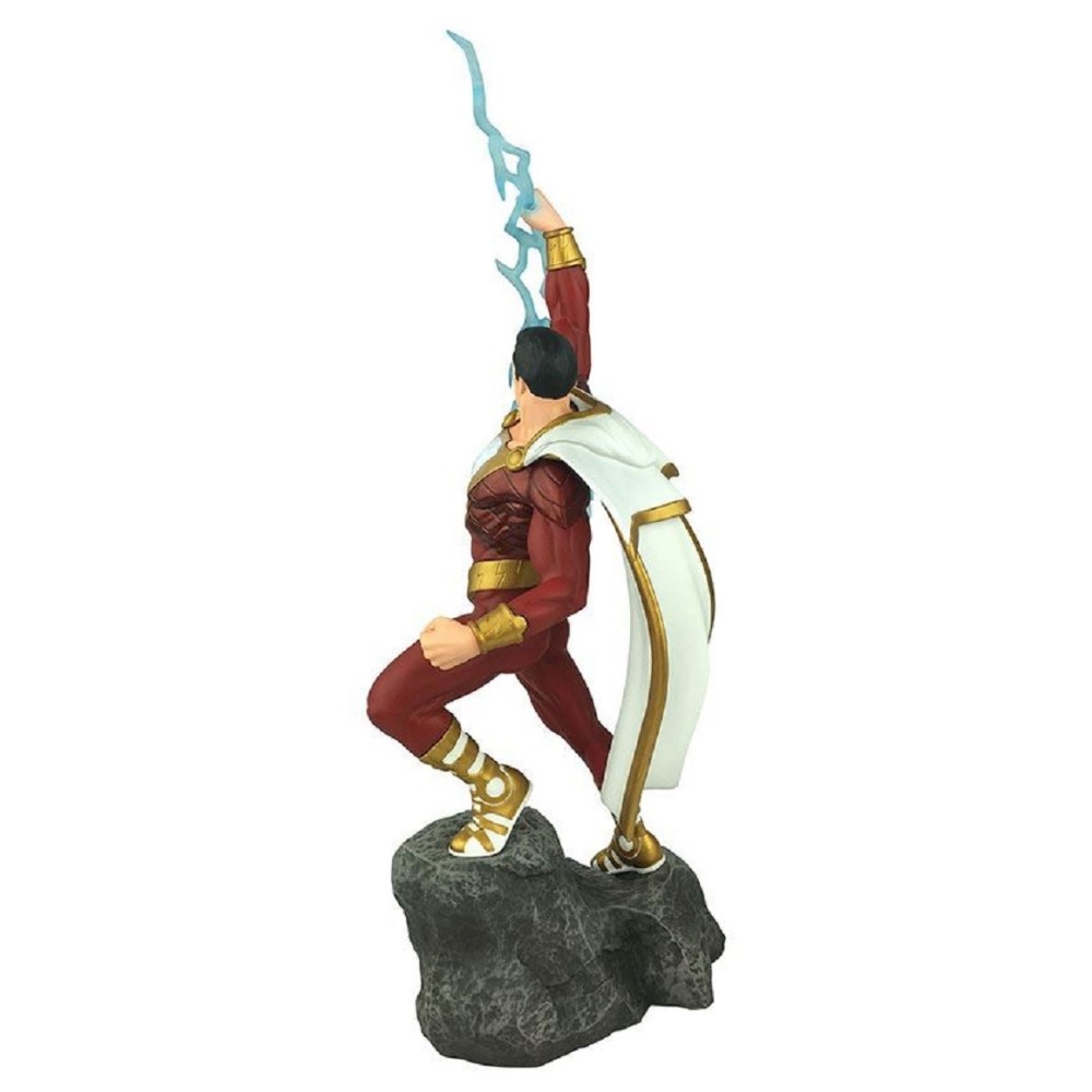DC GALLERY - SHAZAM COMICS FIGURE 25 CM STATUE DIAMOND SELECT