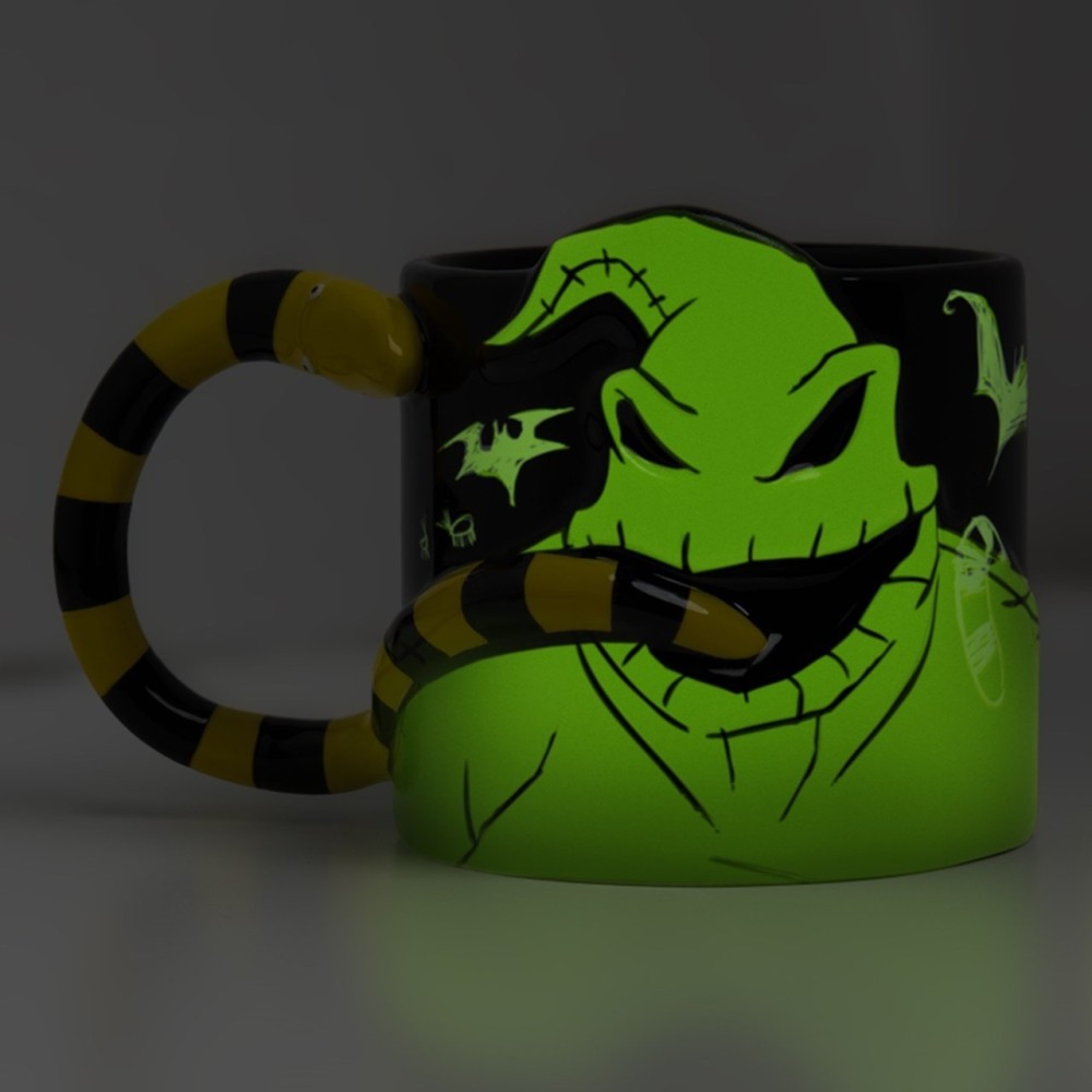 THE NIGHTMARE BEFORE CHRISTMAS OOGIE BOOGIE GLOW IN THE DARK TAZZA 3D 400ML PALADONE PRODUCTS