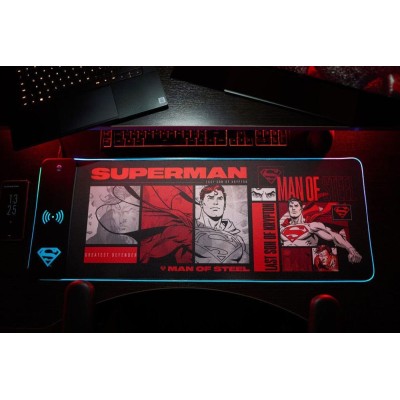 DC COMICS SUPERMAN MOUSEPAD LED CON CARICATORE TELEFONO NUMSKULL