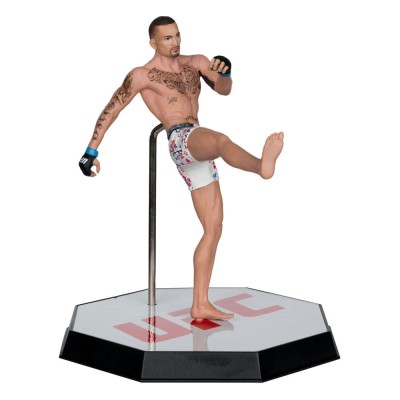 UFC POSED PVC STATUE MAX HOLLOWAY STATUA FIGURE MC FARLANE