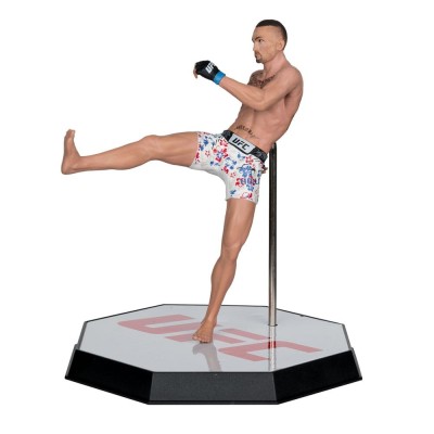 UFC POSED PVC STATUE MAX HOLLOWAY STATUA FIGURE MC FARLANE