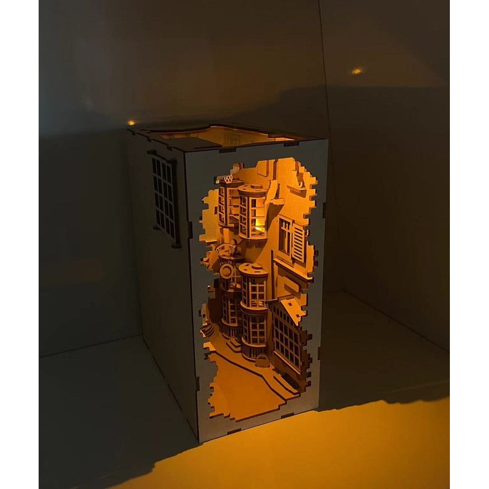 REVELL HARRY POTTER TINY ADVENTURES BOOK NOOK MINI DIORAMA DIAGON ALLEY