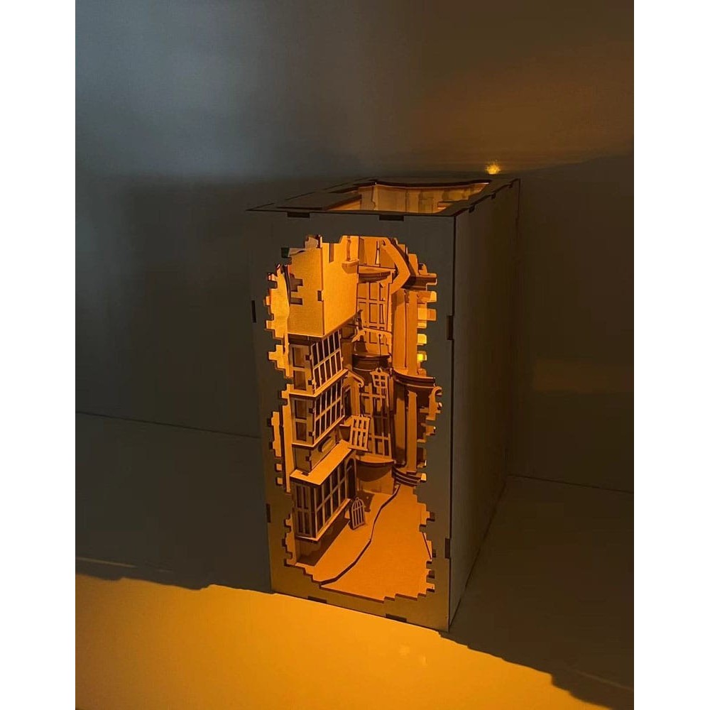 REVELL HARRY POTTER TINY ADVENTURES BOOK NOOK MINI DIORAMA DIAGON ALLEY