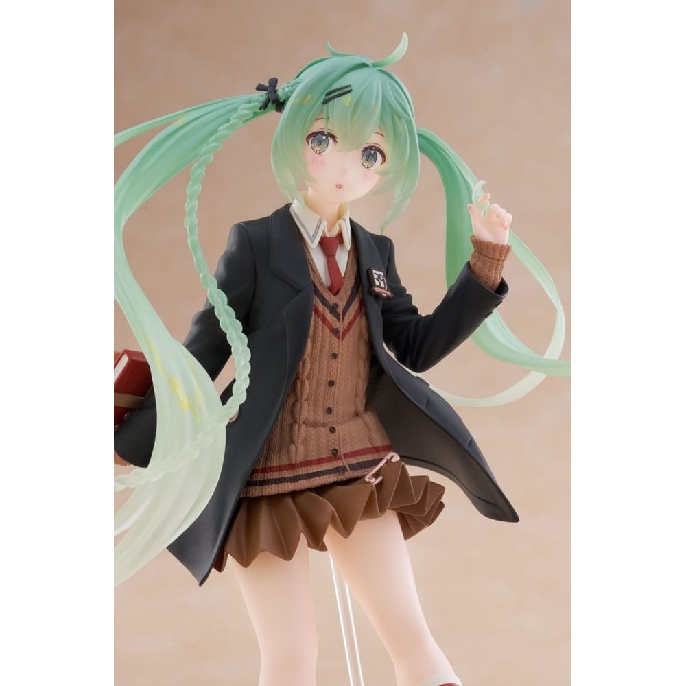 TAITO HATSUNE MIKU FASHION PREPPY VER. FIGURE STATUE