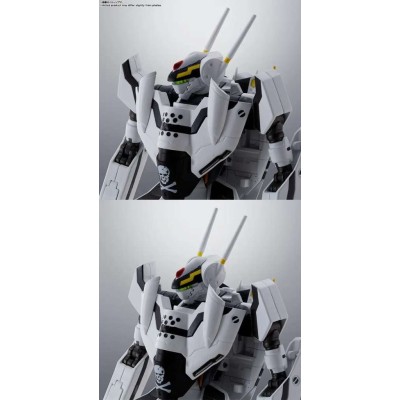 BANDAI HI-METAL R MACROSS VF-0S PHOENIX ROY FOCKER USE QF-2200D-B ACTION FIGURE