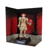 MOVIE MANIACS IT PENNYWISE WELCOME TO DERRY GOLD LABEL STATUA FIGURE MC FARLANE