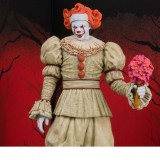 MOVIE MANIACS IT PENNYWISE WELCOME TO DERRY GOLD LABEL STATUA FIGURE MC FARLANE