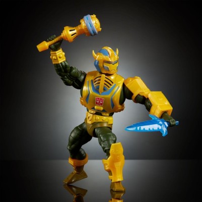 MASTERS X TRANFORMERS BUMBLEBEE ARMOR MAN-AT-ARMS ACTION FIGURE MATTEL