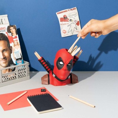 MARVEL DEADOOL PEN HOLDER PORTAPENNE GRUPO ERIK