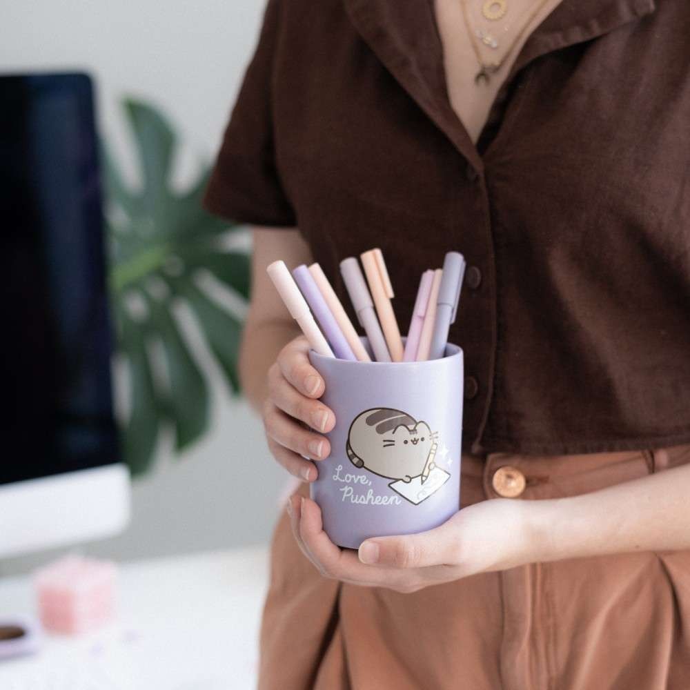 GRUPO ERIK PUSHEEN RESIN PEN HOLDER