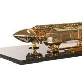 ANDERSON ENTERTAINMENT LIMITED SPACE 1999 50TH ANN. GOLDEN EAGLE COLLECTIBLE SPECIAL ED. REPLICA FIGURE