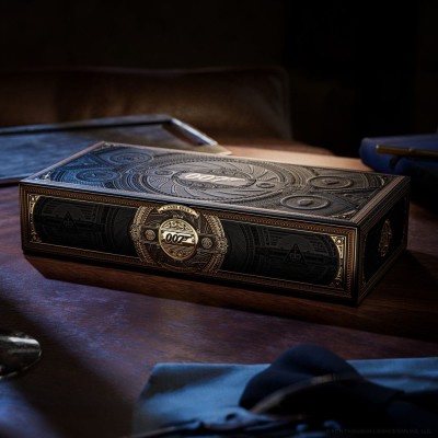 THEORY11 JAMES BOND 007 POKER PLAYING CARDS BOX GOLD EDITION SET 3 DECKS