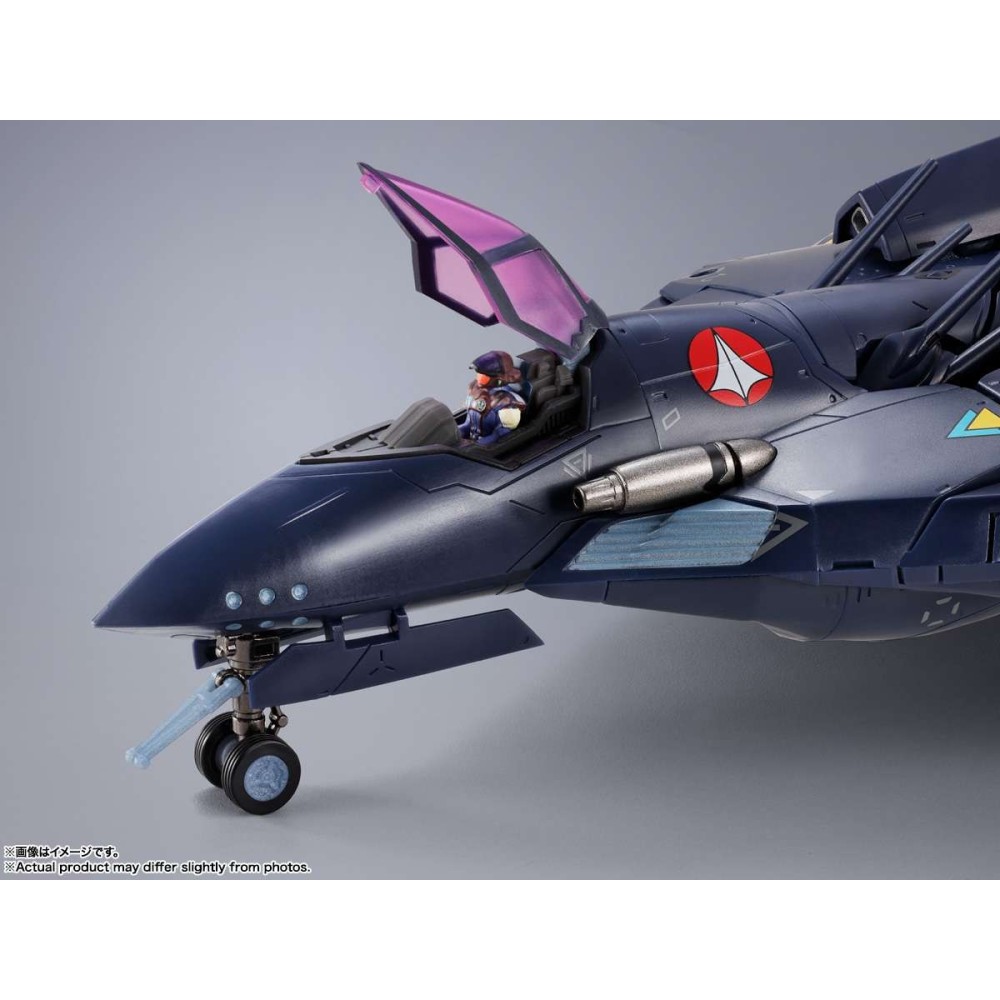 BANDAI DX CHOGOKIN MACROSS 7 VF-17S NIGHTMARE STEALTH VALKYRIE ACTION FIGURE