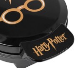 UNCANNY BRANDS HARRY POTTER GLASSES AND LIGHTNING BOLT WAFFLE MAKER