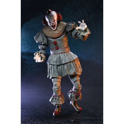 NECA IT WELCOME TO DERRY PENNYWISE PVC ACTION FIGURE