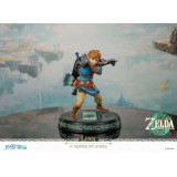 FIRST4FIGURES THE LEGEND OF ZELDA TEARS OF THE KINGDOM LINK STATUE FIGURE