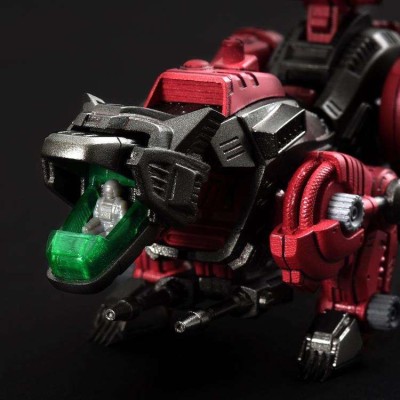 TAKARA TOMY ZOIDS REALIZE MODEL RMZ-004 HELL CAT GUYLOS COLOR 1/100 SCALE MODEL KIT ACTION FIGURE