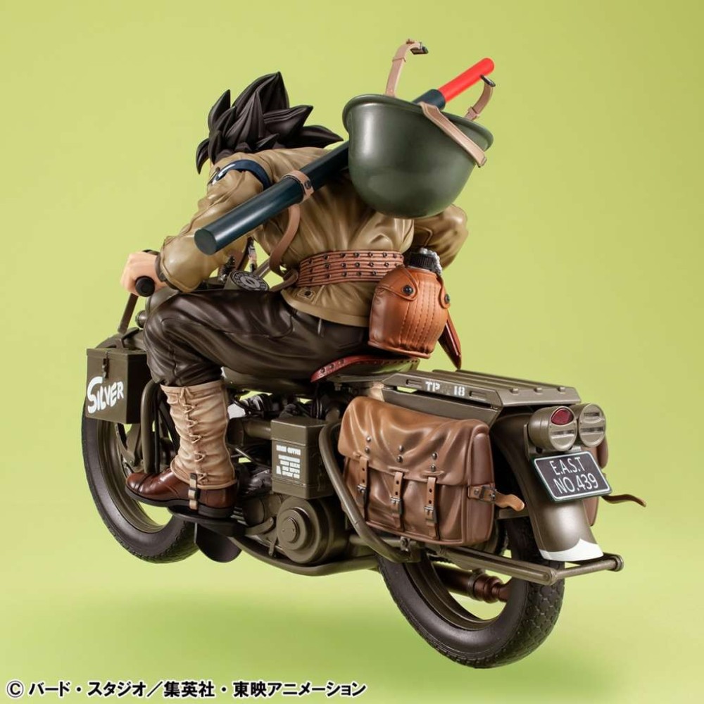 DRAGON BALL Z SON GOKU & BIKE DESKTOP REAL MCCOY FIGURE MEGAHOUSE