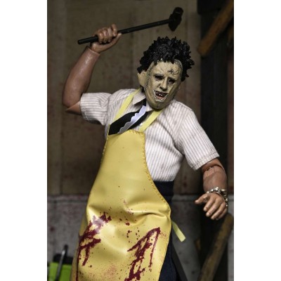 THE TEXAS CHAINSAW MASSACRE LEATHERFACE CLOTHED ACTION FIGURE NECA