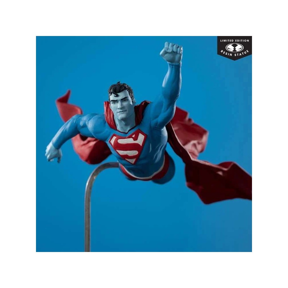DC DIRECT SUPERMAN RED & BLUE BY LEE BERMEJO STATUA FIGURE MC FARLANE