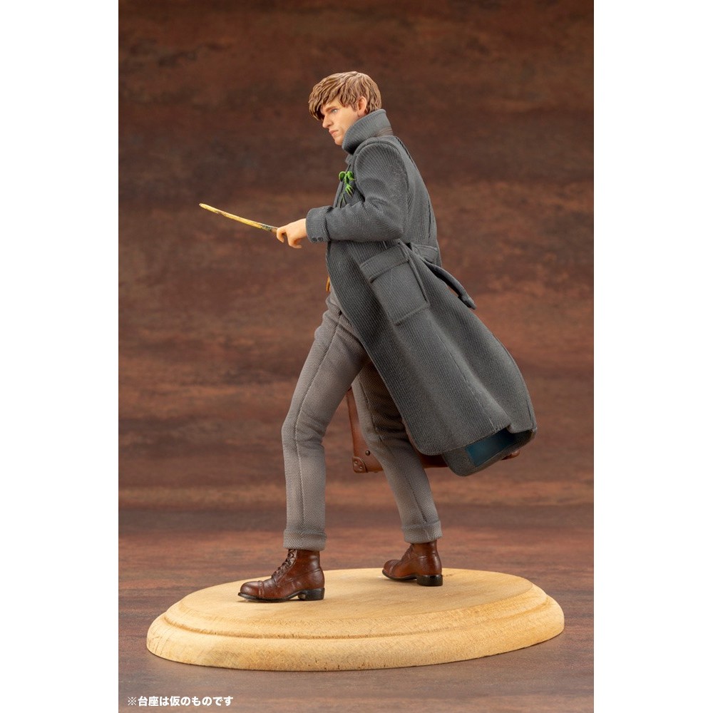FANTASTIC BEASTS CRIMES OF GRINDELWALD NEWT SCAMANDER ARTFX+ STATUE KOTOBUKIYA