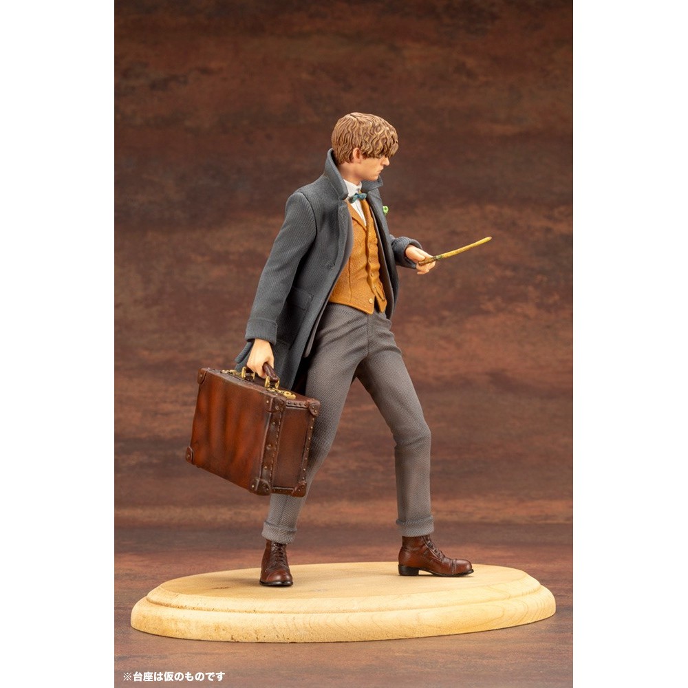 FANTASTIC BEASTS CRIMES OF GRINDELWALD NEWT SCAMANDER ARTFX+ STATUE KOTOBUKIYA