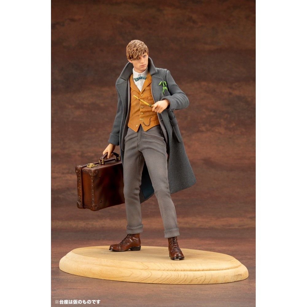 FANTASTIC BEASTS CRIMES OF GRINDELWALD NEWT SCAMANDER ARTFX+ STATUE KOTOBUKIYA