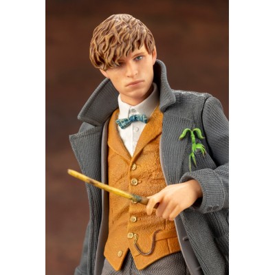 FANTASTIC BEASTS CRIMES OF GRINDELWALD NEWT SCAMANDER ARTFX+ STATUE KOTOBUKIYA