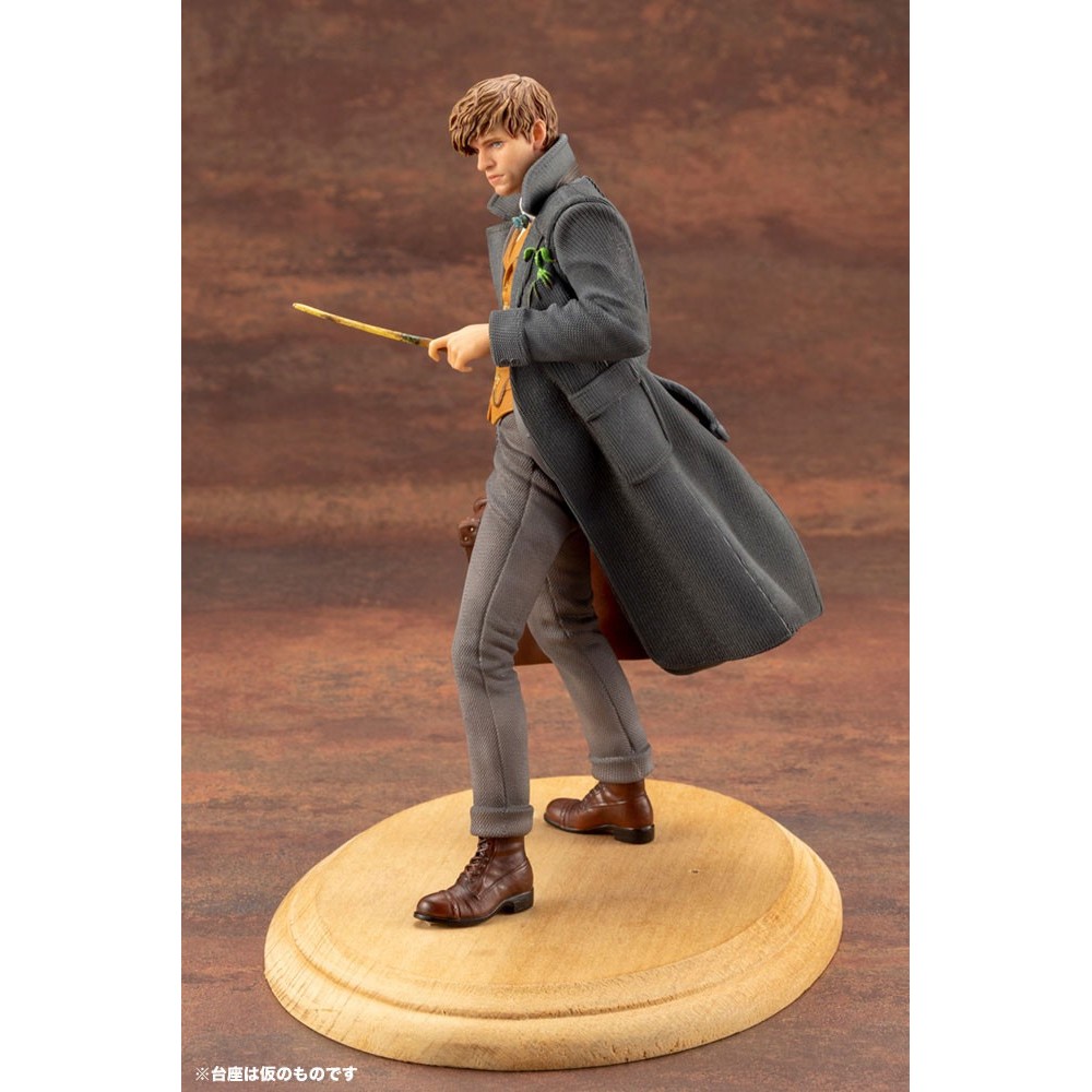 FANTASTIC BEASTS CRIMES OF GRINDELWALD NEWT SCAMANDER ARTFX+ STATUE KOTOBUKIYA