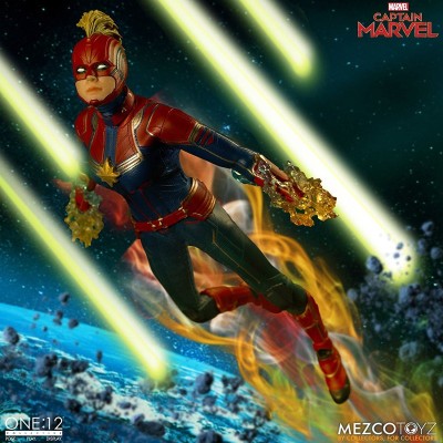 CAPTAIN MARVEL CLOTH ONE:12 COLLECTIVE ACTION FIGURE MEZCO TOYS