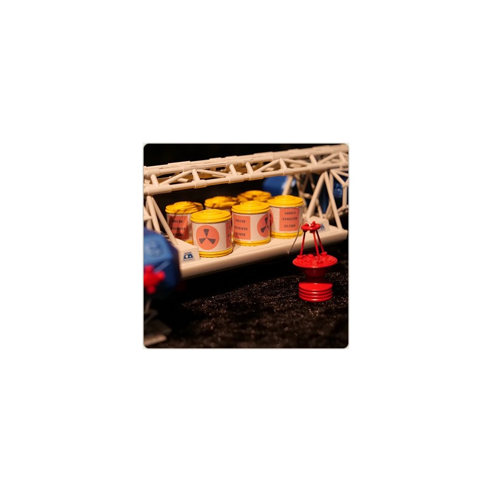 SIXTEEN 12 SPACE SPAZIO 1999 - RETRO VERSION EAGLE 30CM REPLICA FIGURE