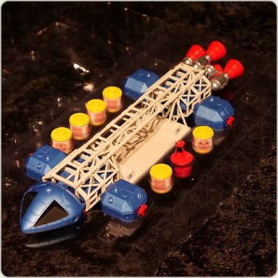 SIXTEEN 12 SPACE SPAZIO 1999 - RETRO VERSION EAGLE 30CM REPLICA FIGURE