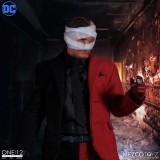 MEZCO TOYS BATMAN - TWO FACE ONE:12 COLLECTIVE ACTION FIGURE