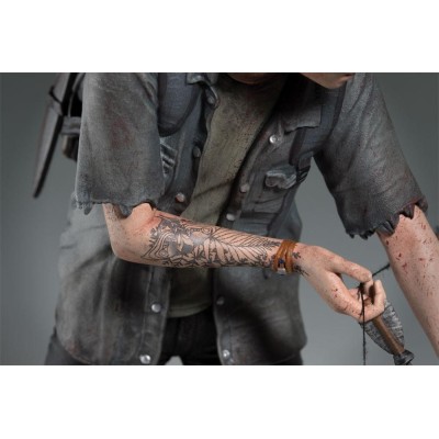 THE LAST OF US PART II - ELLIE WITH BOW 20CM STATUE FIGURE DARK HORSE