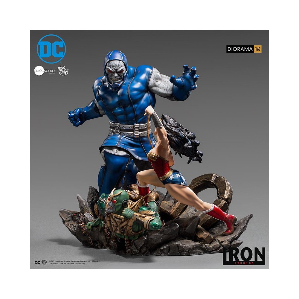 WONDER WOMAN VS DARKSEID 1/6 DIORAMA 47 CM STATUE FIGURE IRON STUDIOS