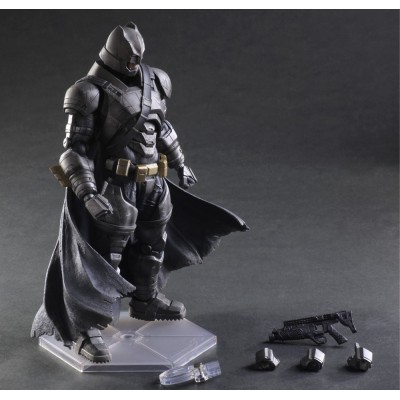 BATMAN V SUPERMAN - ARMORED BATMAN PLAY ARTS KAI PAK ACTION FIGURE SQUARE ENIX