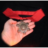 UNIVERSAL MONSTERS MEDALLION OF DRACULA PROP REPLICA 1/1 FACTORY ENTERTAINMENT