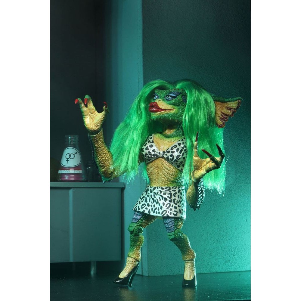 NECA GREMLINS 2 ULTIMATE GRETA ACTION FIGURE