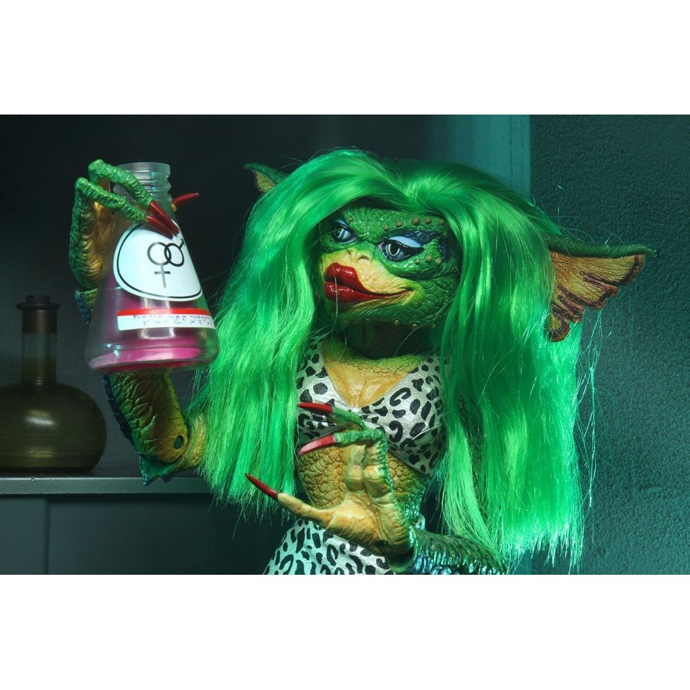 NECA GREMLINS 2 ULTIMATE GRETA ACTION FIGURE