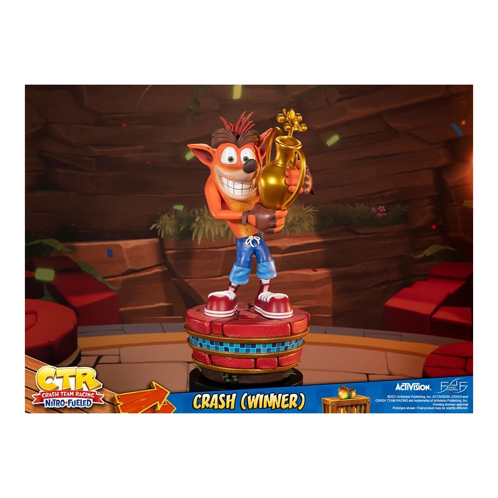 CTR CRASH TEAM RACING CRASH BANDICOOT WINNER STATUA FIGURE FIRST4FIGURES