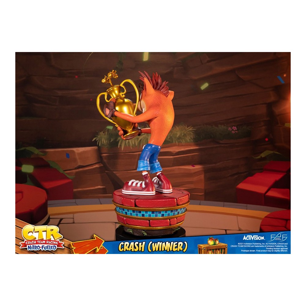 FIRST4FIGURES CTR CRASH TEAM RACING CRASH BANDICOOT WINNER STATUE FIGURE