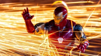 Bandai or Iron Studios, which statues will you choose?